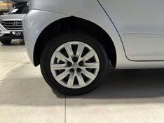 Volkswagen Fox 1.0 8v G2 2012/2013 SIM VEÍCULOS PORTO ALEGRE / Carros no Vale