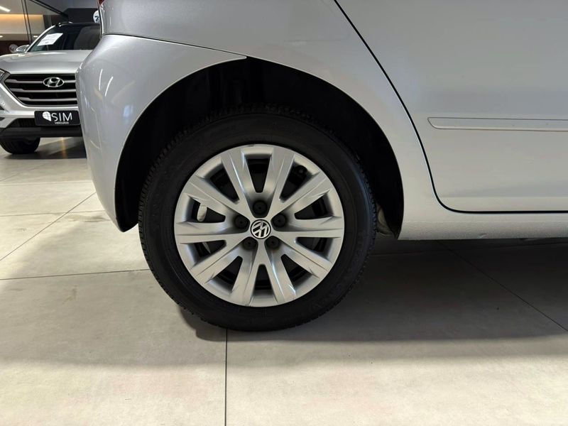 Volkswagen Fox 1.0 8v G2 2012/2013 SIM VEÍCULOS PORTO ALEGRE / Carros no Vale