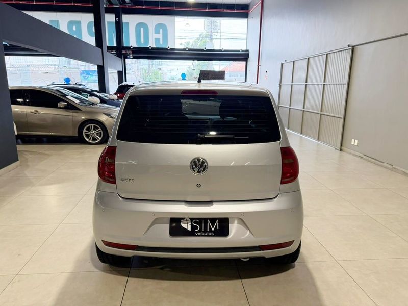 Volkswagen Fox 1.0 8v G2 2012/2013 SIM VEÍCULOS PORTO ALEGRE / Carros no Vale