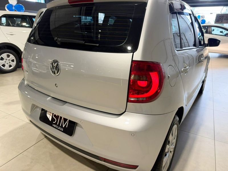Volkswagen Fox 1.0 8v G2 2012/2013 SIM VEÍCULOS PORTO ALEGRE / Carros no Vale