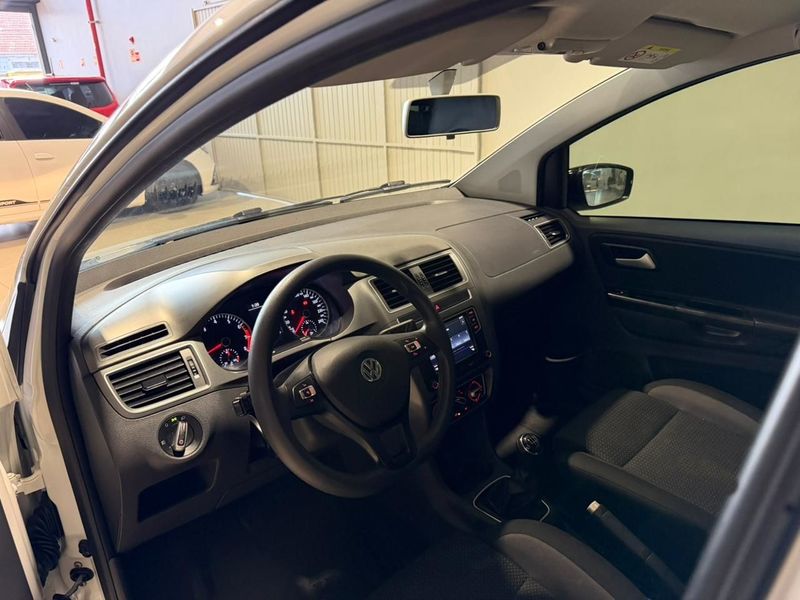 Volkswagen Fox Connect 1.6 8v 2019/2019 SIM VEÍCULOS PORTO ALEGRE / Carros no Vale