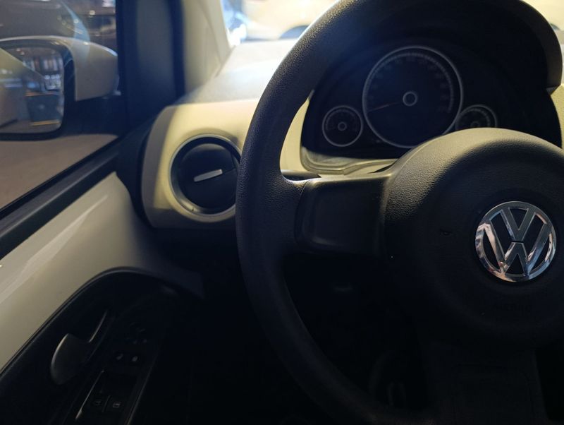 Volkswagen Up! Move 1.0 Tsi Total Mec 2017/2017 SIM VEÍCULOS PORTO ALEGRE / Carros no Vale
