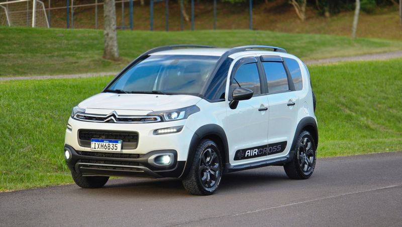 Citroën AIRCROSS Shine 1.6 16V 2016/2017 AUTO NÍVEL VEÍCULOS SANTA CRUZ DO SUL / Carros no Vale