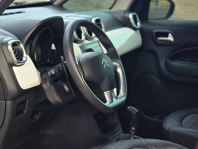 Citroën AIRCROSS Shine 1.6 16V 2016/2017 AUTO NÍVEL VEÍCULOS SANTA CRUZ DO SUL / Carros no Vale