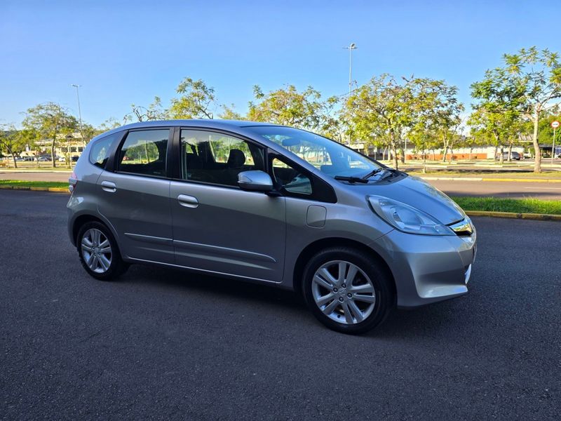 Honda Fit EX/S 1.5 /one 16V 2012/2013 AUTO NÍVEL VEÍCULOS SANTA CRUZ DO SUL / Carros no Vale