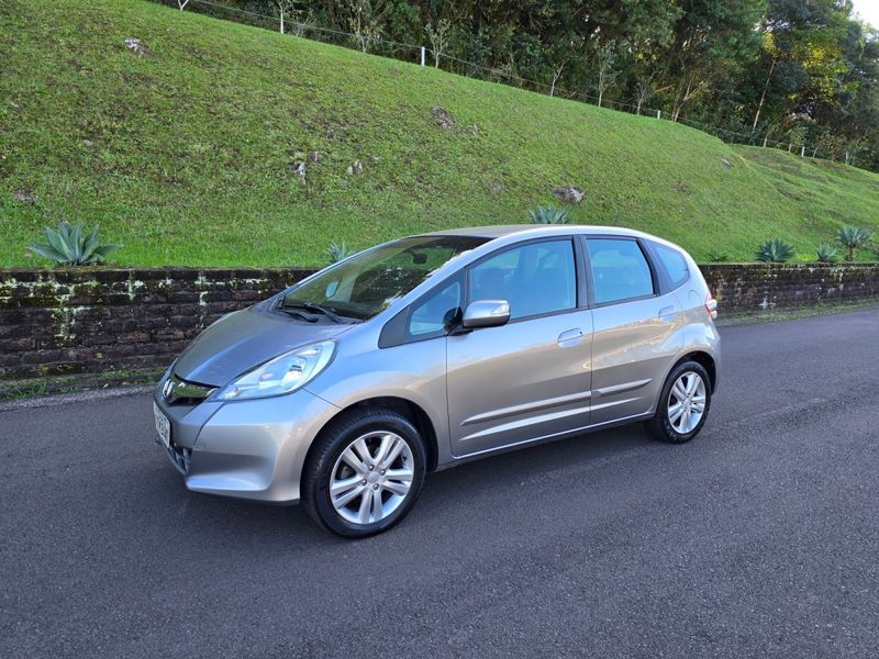Honda Fit EX/S 1.5 /one 16V 2012/2013 AUTO NÍVEL VEÍCULOS SANTA CRUZ DO SUL / Carros no Vale