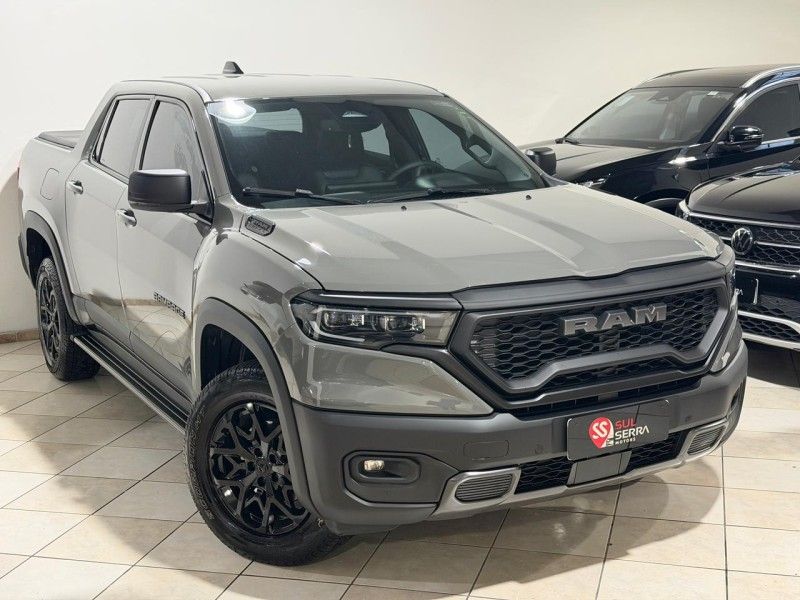 RAM RAMPAGE 2.0 REBEL 4X4 TURBO 2024/2024 SUL SERRA MOTORS CAXIAS DO SUL / Carros no Vale