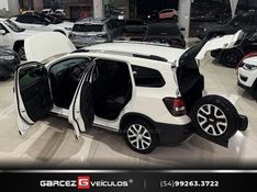 CHEVROLET SPIN 1.8 ACTIV 8V 2017/2018 GARCEZ VEÍCULOS BENTO GONÇALVES / Carros no Vale