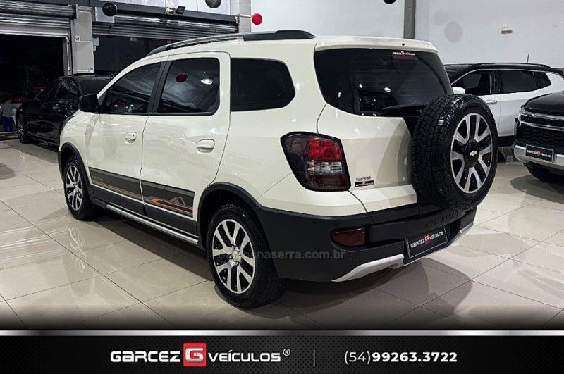 CHEVROLET SPIN 1.8 ACTIV 8V 2017/2018 GARCEZ VEÍCULOS BENTO GONÇALVES / Carros no Vale