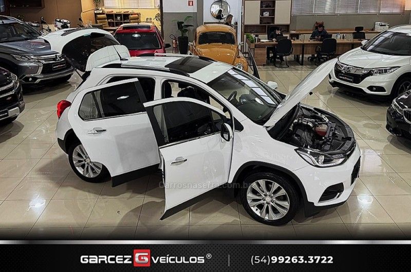CHEVROLET TRACKER 1.4 16V PREMIER TURBO 2017/2018 GARCEZ VEÍCULOS BENTO GONÇALVES / Carros no Vale