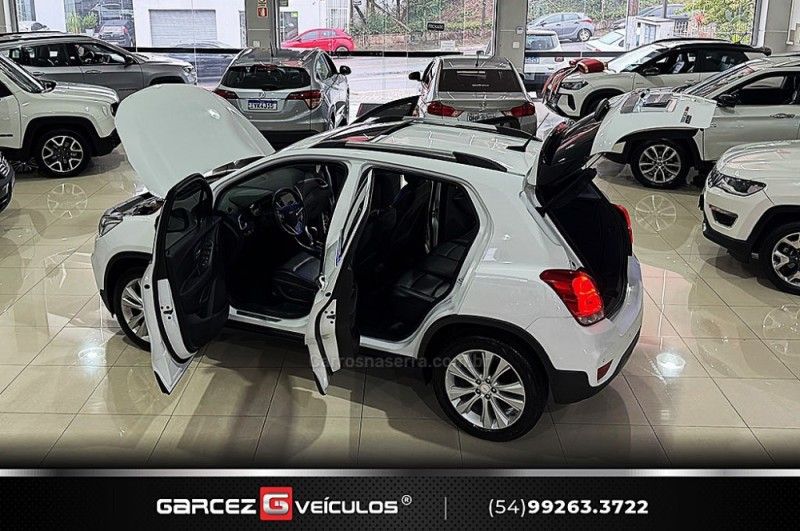 CHEVROLET TRACKER 1.4 16V PREMIER TURBO 2017/2018 GARCEZ VEÍCULOS BENTO GONÇALVES / Carros no Vale