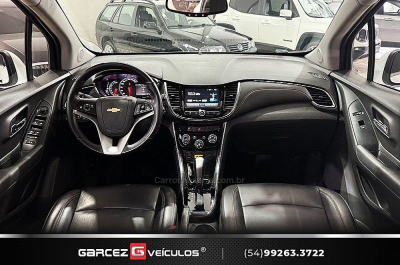 CHEVROLET TRACKER 1.4 16V PREMIER TURBO 2017/2018 GARCEZ VEÍCULOS BENTO GONÇALVES / Carros no Vale