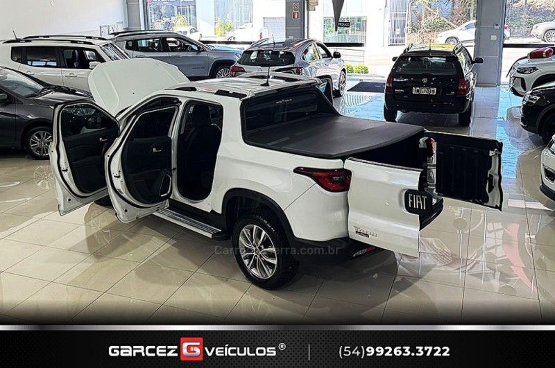 FIAT TORO 2.0 16V TURBO VOLCANO AT9 4X4 2018/2019 GARCEZ VEÍCULOS BENTO GONÇALVES / Carros no Vale