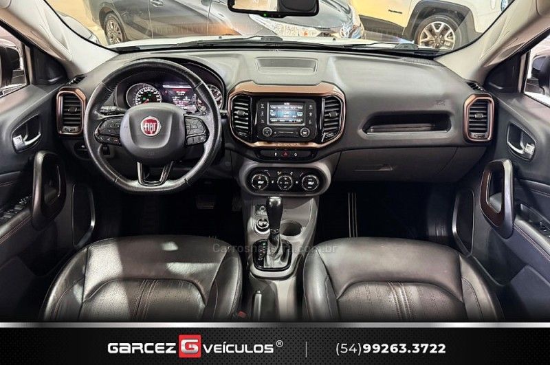 FIAT TORO 2.0 16V TURBO VOLCANO AT9 4X4 2018/2019 GARCEZ VEÍCULOS BENTO GONÇALVES / Carros no Vale