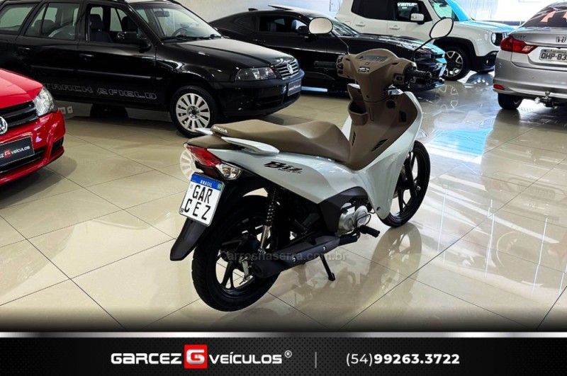 Honda Motos BIZ 125 EX 2024/2025 GARCEZ VEÍCULOS BENTO GONÇALVES / Carros no Vale Honda Motos BIZ 125 EX 2024/2025 GARCEZ VEÍCULOS BENTO GONÇALVES / Carros no Vale