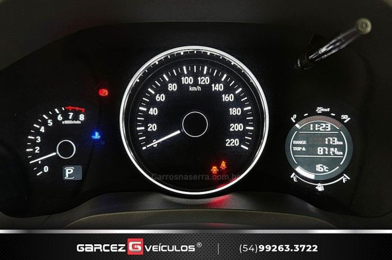 HONDA HR-V 1.8 16V TOURING 2018/2018 GARCEZ VEÍCULOS BENTO GONÇALVES / Carros no Vale