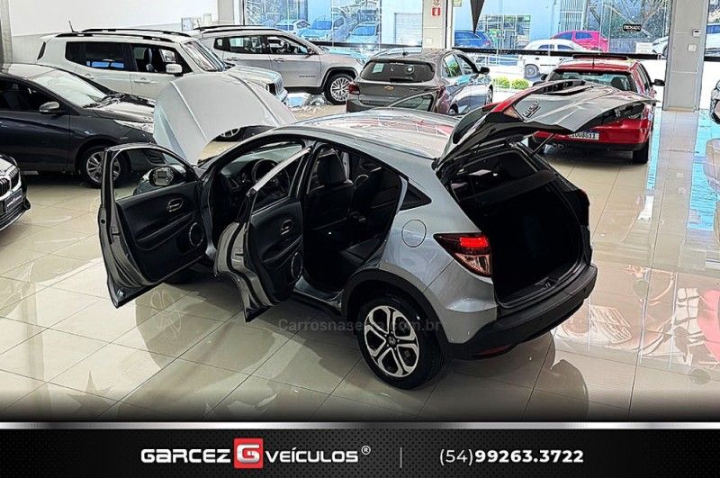 HONDA HR-V 1.8 16V TOURING 2018/2018 GARCEZ VEÍCULOS BENTO GONÇALVES / Carros no Vale