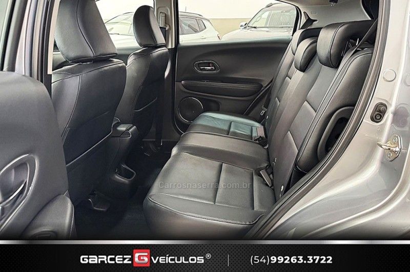 HONDA HR-V 1.8 16V TOURING 2018/2018 GARCEZ VEÍCULOS BENTO GONÇALVES / Carros no Vale
