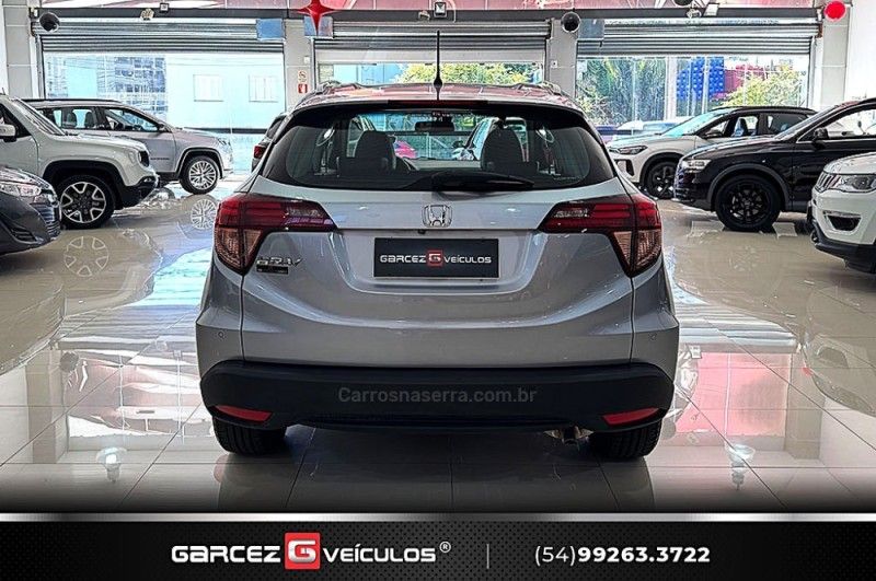 HONDA HR-V 1.8 16V TOURING 2018/2018 GARCEZ VEÍCULOS BENTO GONÇALVES / Carros no Vale