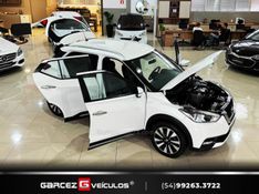 NISSAN KICKS 1.6 16V SL XTRONIC 2019/2019 GARCEZ VEÍCULOS BENTO GONÇALVES / Carros no Vale