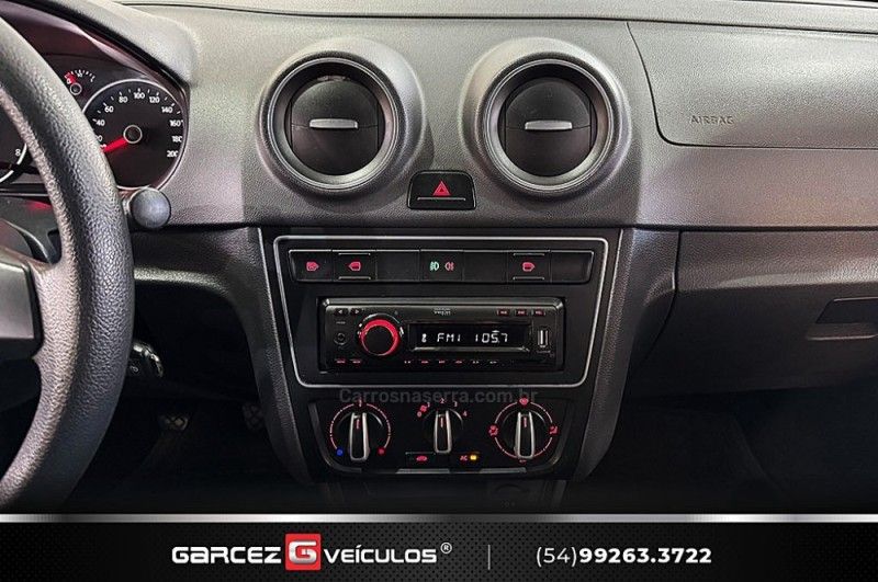 VOLKSWAGEN GOL 1.0 MI TRACK 8V 2013/2014 GARCEZ VEÍCULOS BENTO GONÇALVES / Carros no Vale VOLKSWAGEN GOL 1.0 MI TRACK 8V 2013/2014 GARCEZ VEÍCULOS BENTO GONÇALVES / Carros no Vale