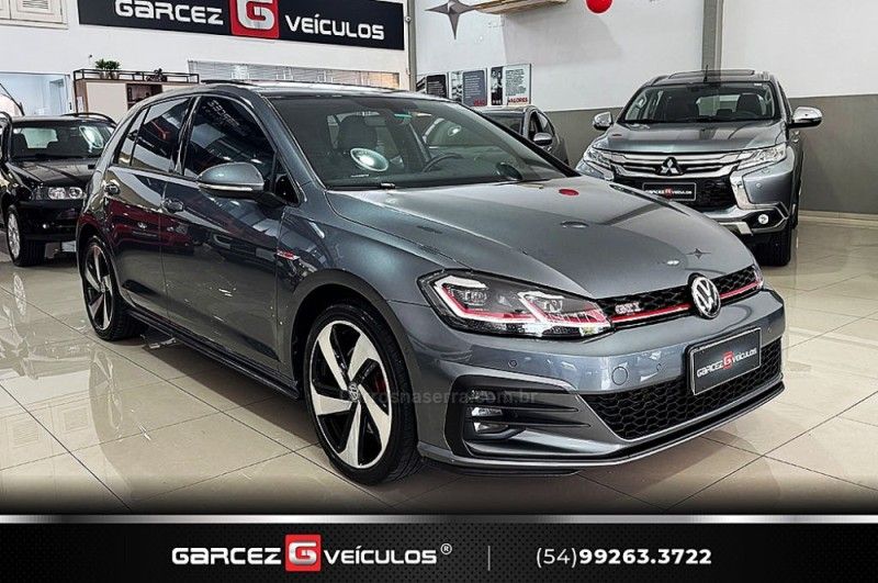 VOLKSWAGEN GOLF 2.0 TSI 350 GTI 16V 230CV TURBO AUTOMATIZADO 2019/2019 GARCEZ VEÍCULOS BENTO GONÇALVES / Carros no Vale VOLKSWAGEN GOLF 2.0 TSI 350 GTI 16V 230CV TURBO AUTOMATIZADO 2019/2019 GARCEZ VEÍCULOS BENTO GONÇALVES / Carros no Vale