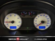 VOLKSWAGEN PARATI 1.6 MI TRACK & FIELD 8V G.III 2004/2005 GARCEZ VEÍCULOS BENTO GONÇALVES / Carros no Vale