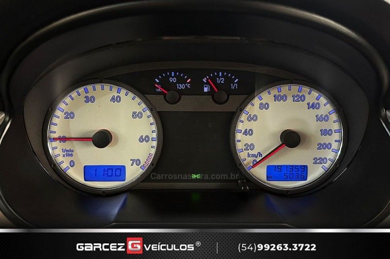 VOLKSWAGEN PARATI 1.6 MI TRACK & FIELD 8V G.III 2004/2005 GARCEZ VEÍCULOS BENTO GONÇALVES / Carros no Vale