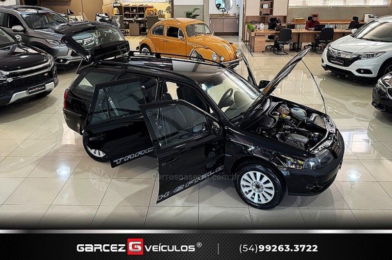VOLKSWAGEN PARATI 1.6 MI TRACK & FIELD 8V G.III 2004/2005 GARCEZ VEÍCULOS BENTO GONÇALVES / Carros no Vale