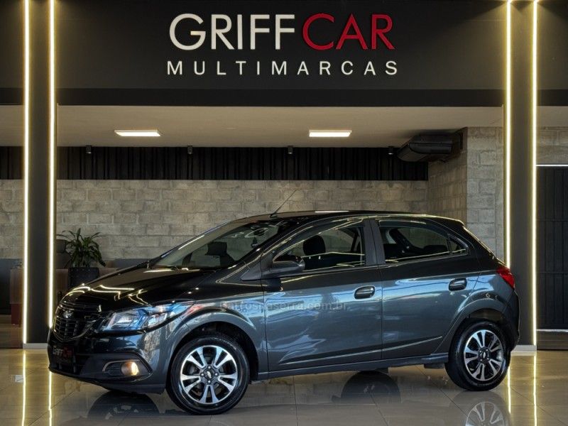 CHEVROLET ONIX 1.4 MPFI LTZ 8V 2016/2016 GRIFFCAR MULTIMARCAS DOIS IRMÃOS / Carros no Vale CHEVROLET ONIX 1.4 MPFI LTZ 8V 2016/2016 GRIFFCAR MULTIMARCAS DOIS IRMÃOS / Carros no Vale