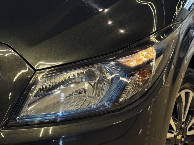 CHEVROLET ONIX 1.4 MPFI LTZ 8V 2016/2016 GRIFFCAR MULTIMARCAS DOIS IRMÃOS / Carros no Vale CHEVROLET ONIX 1.4 MPFI LTZ 8V 2016/2016 GRIFFCAR MULTIMARCAS DOIS IRMÃOS / Carros no Vale