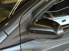 CHEVROLET ONIX 1.4 MPFI LTZ 8V 2016/2016 GRIFFCAR MULTIMARCAS DOIS IRMÃOS / Carros no Vale