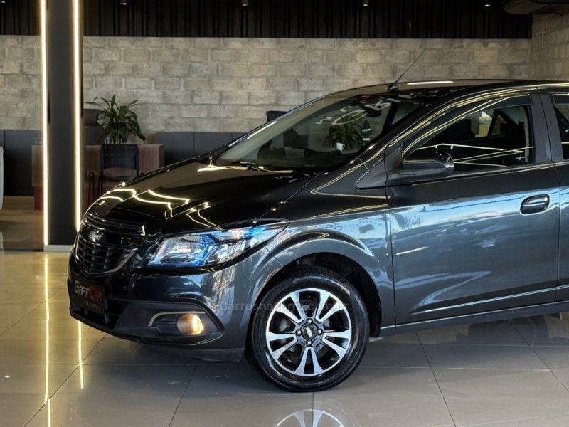 CHEVROLET ONIX 1.4 MPFI LTZ 8V 2016/2016 GRIFFCAR MULTIMARCAS DOIS IRMÃOS / Carros no Vale CHEVROLET ONIX 1.4 MPFI LTZ 8V 2016/2016 GRIFFCAR MULTIMARCAS DOIS IRMÃOS / Carros no Vale