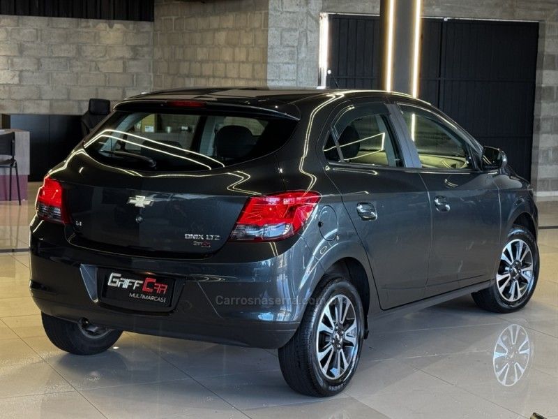 CHEVROLET ONIX 1.4 MPFI LTZ 8V 2016/2016 GRIFFCAR MULTIMARCAS DOIS IRMÃOS / Carros no Vale CHEVROLET ONIX 1.4 MPFI LTZ 8V 2016/2016 GRIFFCAR MULTIMARCAS DOIS IRMÃOS / Carros no Vale