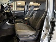 CHEVROLET S10 2.4 LT 4X2 CD 8V 2012/2013 GRIFFCAR MULTIMARCAS DOIS IRMÃOS / Carros no Vale