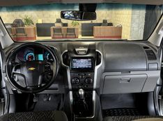 CHEVROLET S10 2.4 LT 4X2 CD 8V 2012/2013 GRIFFCAR MULTIMARCAS DOIS IRMÃOS / Carros no Vale