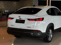 FIAT FASTBACK 1.0 200 TURBO DRIVE 2024/2024 GRIFFCAR MULTIMARCAS DOIS IRMÃOS / Carros no Vale