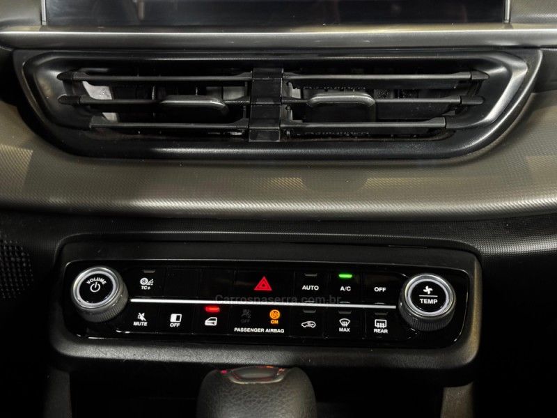 FIAT FASTBACK 1.0 200 TURBO DRIVE 2024/2024 GRIFFCAR MULTIMARCAS DOIS IRMÃOS / Carros no Vale