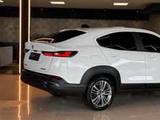 FIAT FASTBACK 1.0 200 TURBO DRIVE 2024/2024 GRIFFCAR MULTIMARCAS DOIS IRMÃOS / Carros no Vale