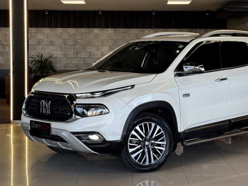 FIAT TORO 2.0 16V TURBO RANCH 4X4 AUTOMÁTICO 2023/2024 GRIFFCAR MULTIMARCAS DOIS IRMÃOS / Carros no Vale FIAT TORO 2.0 16V TURBO RANCH 4X4 AUTOMÁTICO 2023/2024 GRIFFCAR MULTIMARCAS DOIS IRMÃOS / Carros no Vale