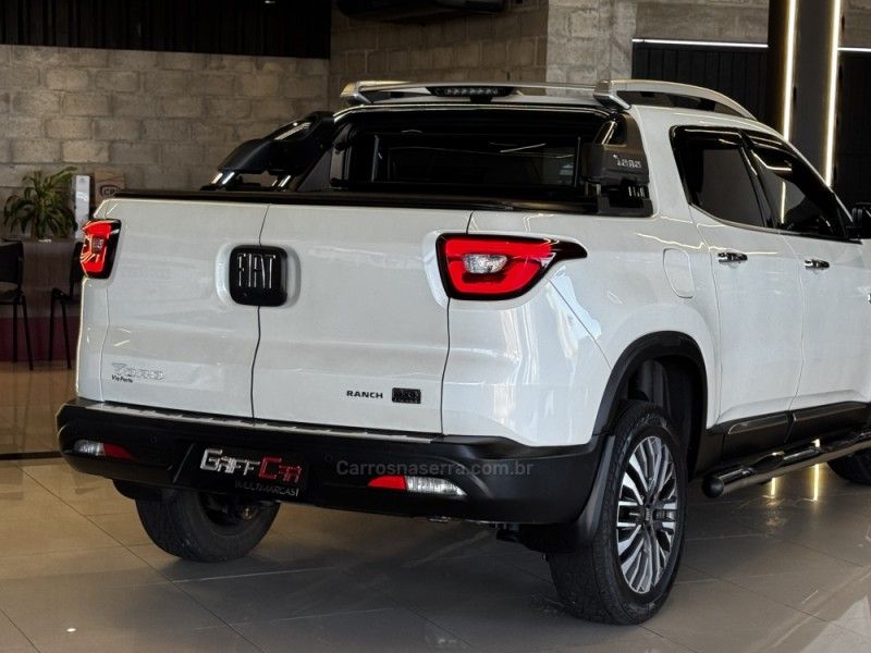 FIAT TORO 2.0 16V TURBO RANCH 4X4 AUTOMÁTICO 2023/2024 GRIFFCAR MULTIMARCAS DOIS IRMÃOS / Carros no Vale FIAT TORO 2.0 16V TURBO RANCH 4X4 AUTOMÁTICO 2023/2024 GRIFFCAR MULTIMARCAS DOIS IRMÃOS / Carros no Vale