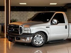 FORD F-250 4.2 XL 4X2 CS TURBO INTERCOOLER 1999/2000 GRIFFCAR MULTIMARCAS DOIS IRMÃOS / Carros no Vale