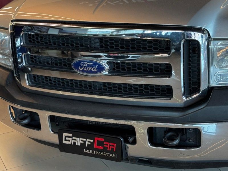 FORD F-250 4.2 XL 4X2 CS TURBO INTERCOOLER 1999/2000 GRIFFCAR MULTIMARCAS DOIS IRMÃOS / Carros no Vale
