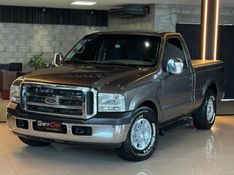FORD F-250 4.2 XLT 4X2 CE TURBO INTERCOOLER 2001/2001 GRIFFCAR MULTIMARCAS DOIS IRMÃOS / Carros no Vale