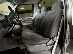 FORD F-250 4.2 XLT 4X2 CE TURBO INTERCOOLER 2001/2001 GRIFFCAR MULTIMARCAS DOIS IRMÃOS / Carros no Vale