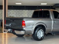 FORD F-250 4.2 XLT 4X2 CS TURBO INTERCOOLER 2001/2001 GRIFFCAR MULTIMARCAS DOIS IRMÃOS / Carros no Vale