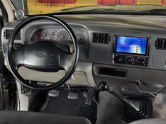 FORD F-250 4.2 XLT 4X2 CS TURBO INTERCOOLER 2001/2001 GRIFFCAR MULTIMARCAS DOIS IRMÃOS / Carros no Vale