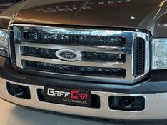 FORD F-250 4.2 XLT 4X2 CS TURBO INTERCOOLER 2001/2001 GRIFFCAR MULTIMARCAS DOIS IRMÃOS / Carros no Vale