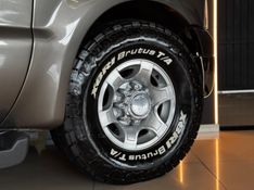 FORD F-250 4.2 XLT 4X2 CS TURBO INTERCOOLER 2001/2001 GRIFFCAR MULTIMARCAS DOIS IRMÃOS / Carros no Vale
