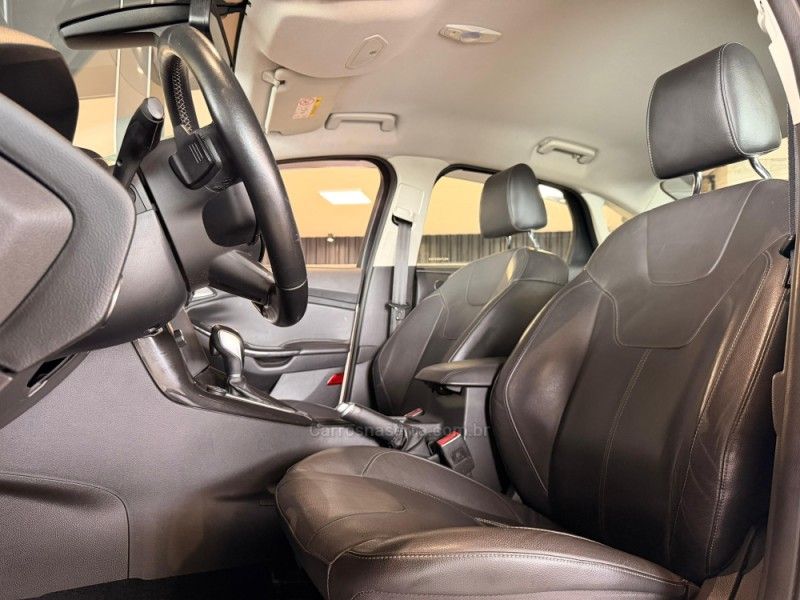 FORD FOCUS 2.0 TITANIUM PLUS SEDAN 16V 2016/2016 GRIFFCAR MULTIMARCAS DOIS IRMÃOS / Carros no Vale FORD FOCUS 2.0 TITANIUM PLUS SEDAN 16V 2016/2016 GRIFFCAR MULTIMARCAS DOIS IRMÃOS / Carros no Vale